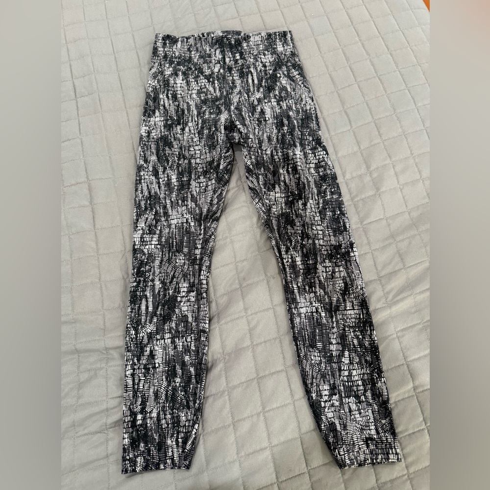 Lululemon Black and White Patterned Leggings